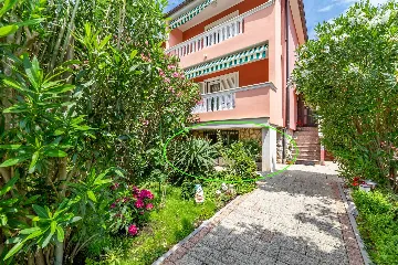 Baška 1-Bedroom Apartment with Terrace