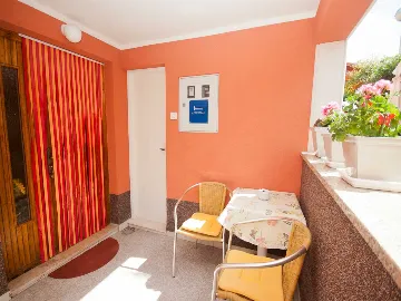 Baška 1-Bedroom Apartment with Terrace