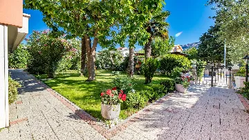 Room with Private Bathroom in Baška for 2 Guests