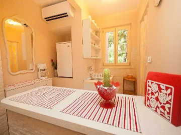 Room in Baška for 2 Guests with Private Bathroom