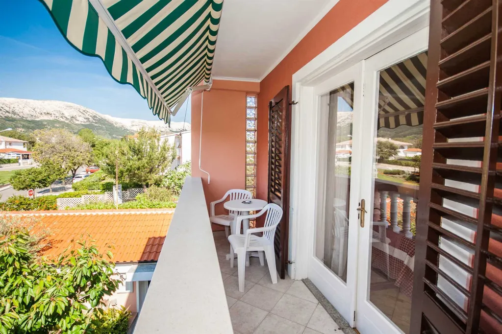 Private-House Room for 2 Guests in Baška