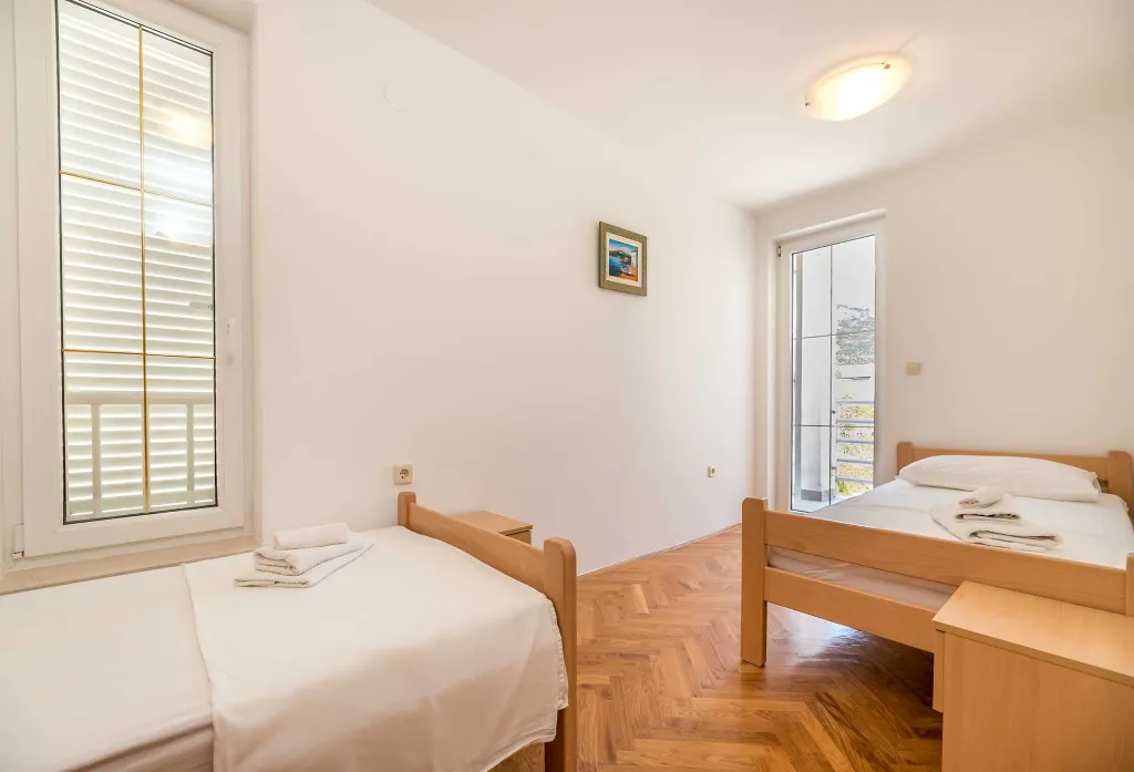 Two-Bedroom Apartment in Baška (Sleeps 6)