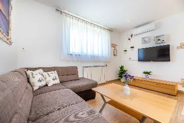 2-Bedroom Apartment in Baška for 4 Guests