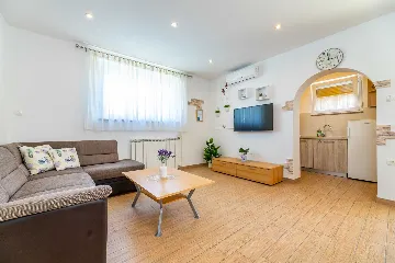 2-Bedroom Apartment in Baška for 4 Guests