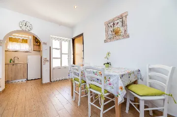 2-Bedroom Apartment in Baška for 4 Guests
