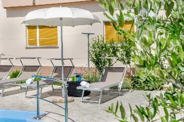 2-Bedroom Apartment in Baška for 4 Guests