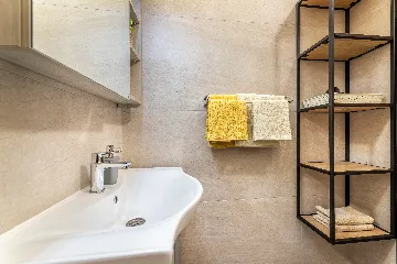 2-Bedroom Apartment in Baška for 4 Guests