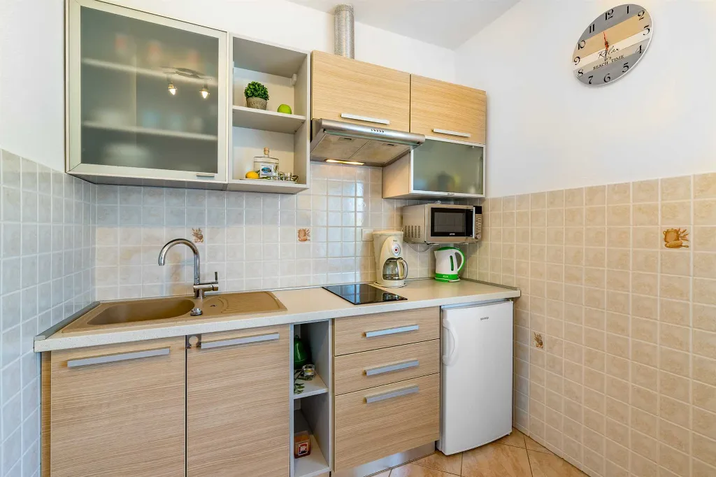1-Bedroom Apartment in Baška with Outdoor Pool