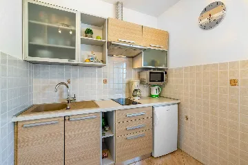1-Bedroom Apartment in Baška with Outdoor Pool