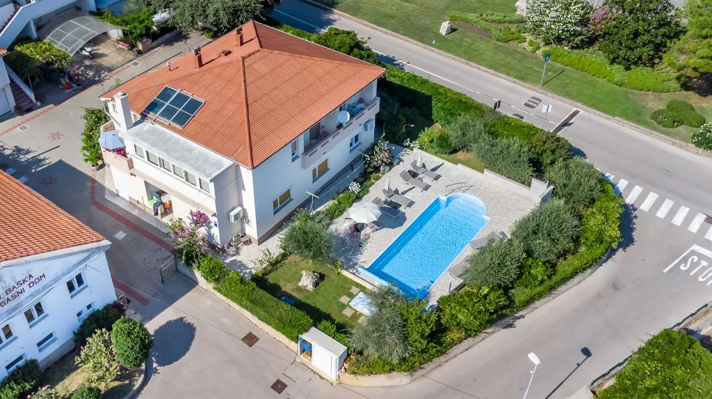 1-Bedroom Apartment in Baška with Outdoor Pool