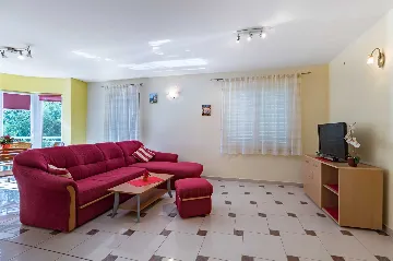 Baška Apartment with Air Conditioning (4–6 Guests)