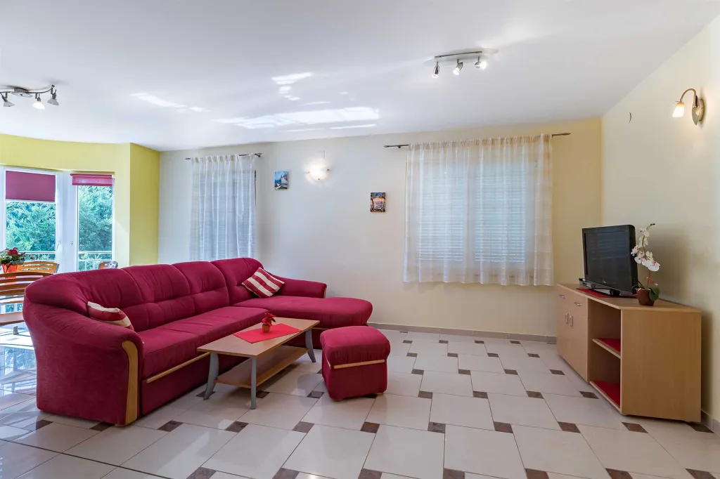 Baška Apartment with Air Conditioning (4–6 Guests)