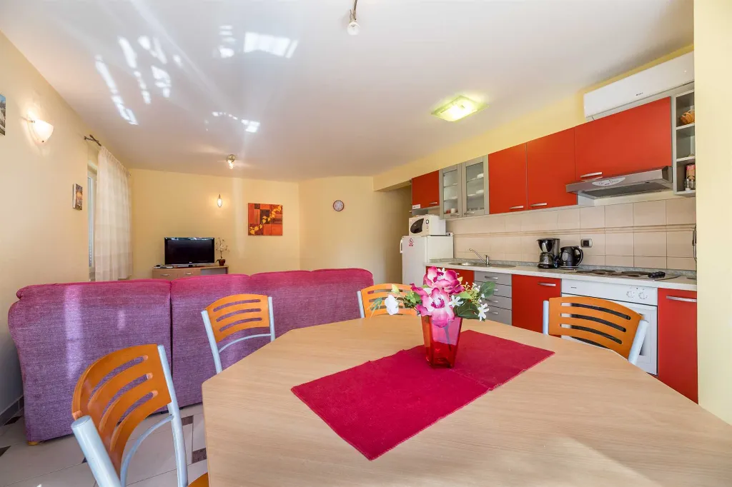 Baška Apartment with Air Conditioning (4–6 Guests)