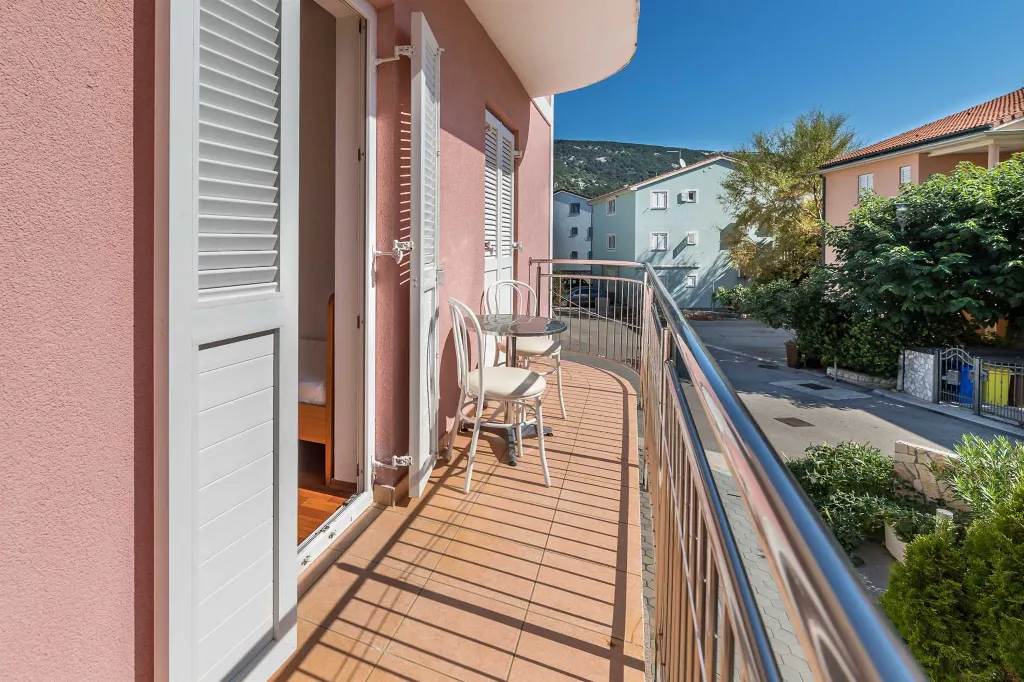 Baška Apartment with Air Conditioning (4–6 Guests)