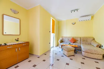 Baška Apartment for 4–6 Guests with Wi‑Fi