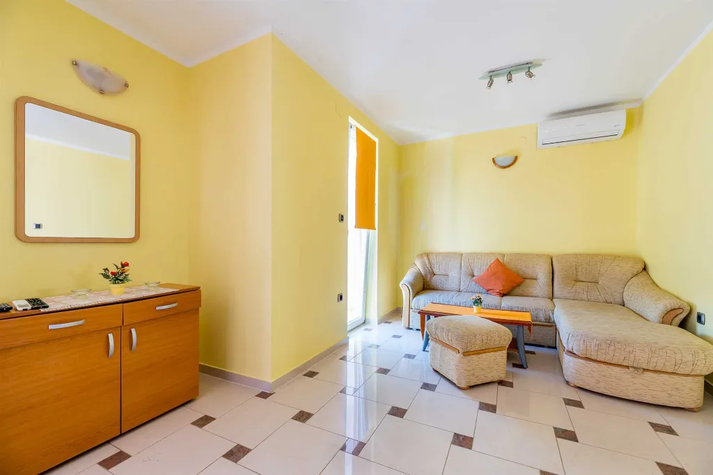 Baška Apartment for 4–6 Guests with Wi‑Fi