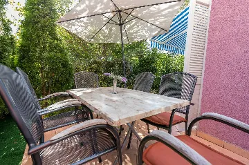 Baška Apartment for 6 Guests with Terrace & BBQ