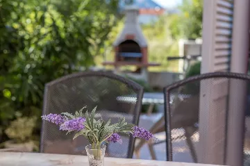 Baška Apartment for 6 Guests with Terrace & BBQ