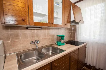 Baška 1-Bedroom Apartment for 2 Guests with Parking