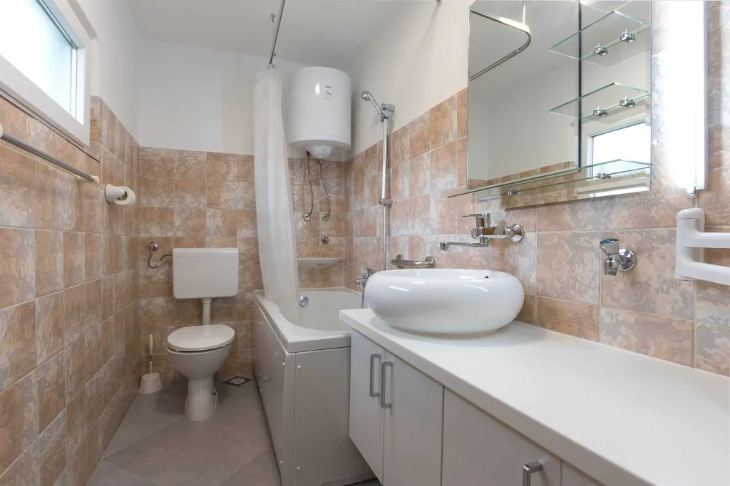 Baška 1-Bedroom Apartment for 2 Guests with Parking