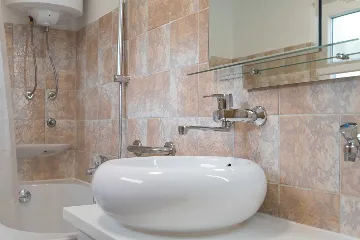 Baška 1-Bedroom Apartment for 2 Guests with Parking