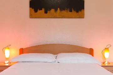 Baška 1-Bedroom Apartment for 2 Guests with Parking