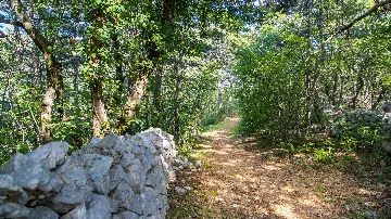 Baška 1-Bedroom Apartment for 2 Guests with Parking