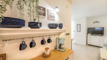 Baška 2-Bedroom Apartment with Terrace & Barbecue