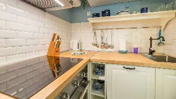 Baška 2-Bedroom Apartment with Terrace & Barbecue