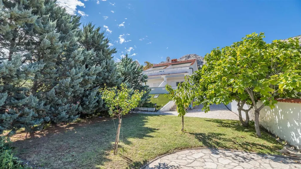 Baška Apartment for Up to 4 Guests with Balcony