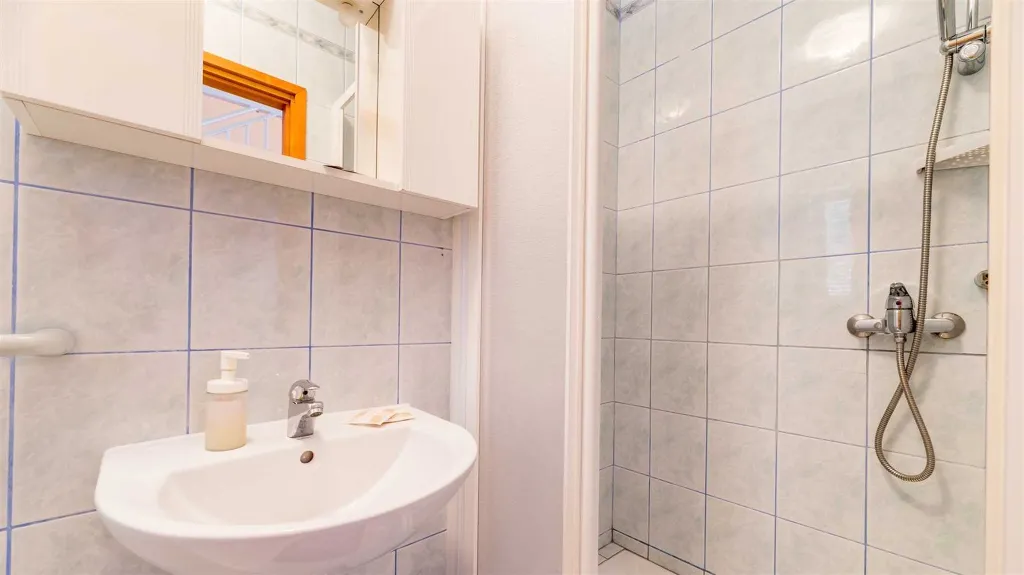 Baška Apartment for Up to 4 Guests with Balcony