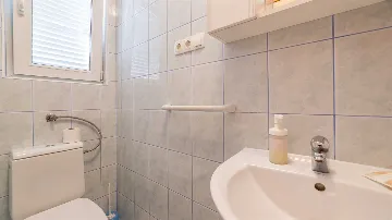 Baška Apartment for Up to 4 Guests with Balcony