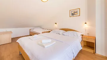 Baška Apartment for Up to 4 Guests with Balcony