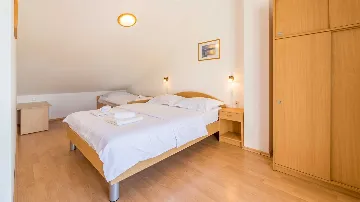 Baška Apartment for Up to 4 Guests with Balcony