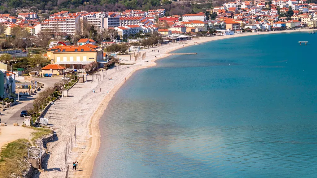 Baška Apartment for Up to 4 Guests with Balcony