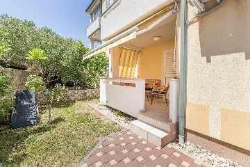 2-Bedroom Apartment in Baška for up to 5