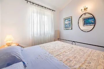 Apartment with Terrace and Sea View in Baška