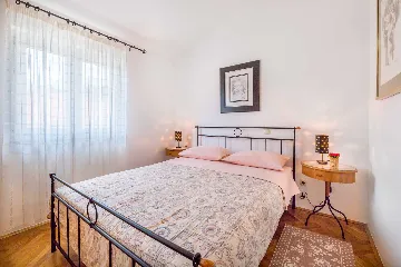 Apartment with Terrace and Sea View in Baška