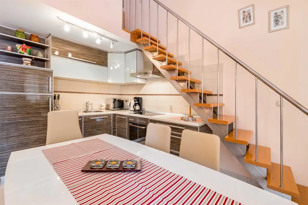 Apartment with Terrace and Sea View in Baška