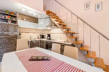 Apartment with Terrace and Sea View in Baška