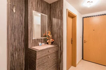 Apartment with Terrace and Sea View in Baška