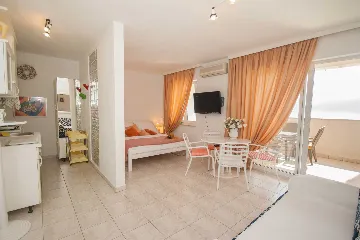 Studio in Baška with Sea-View Terrace