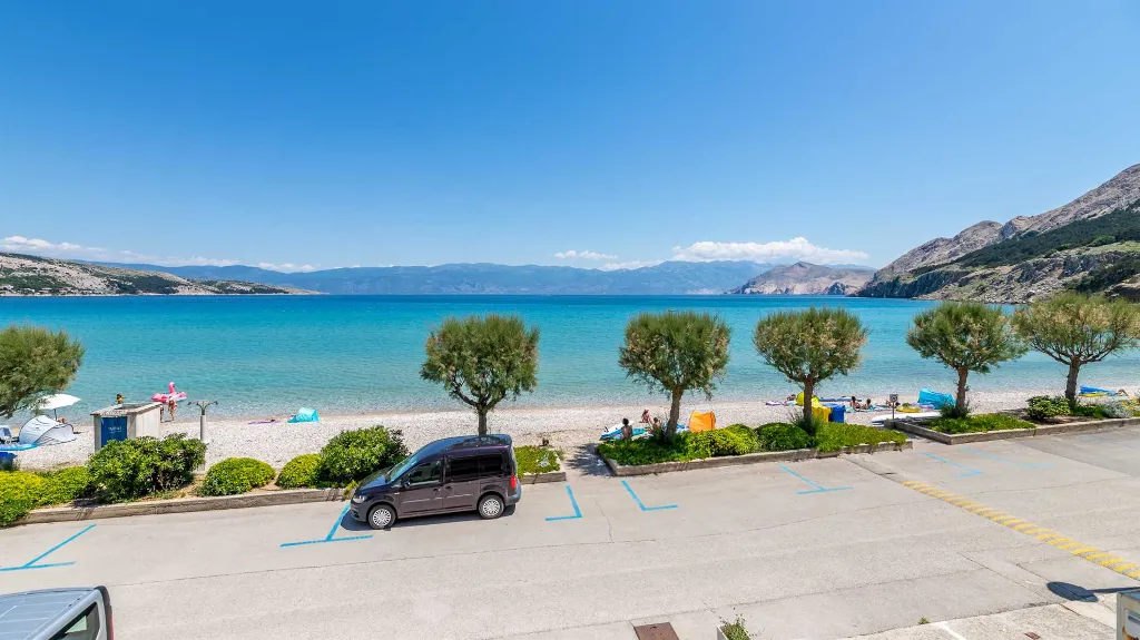 Studio in Baška with Sea-View Terrace