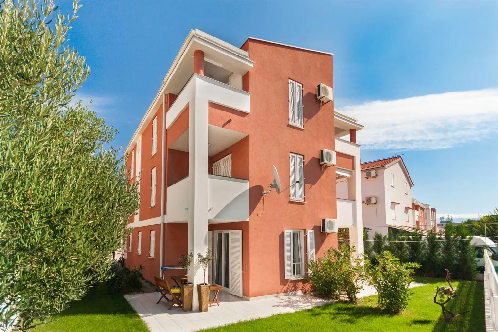 1-Bedroom Apartment in Baška with Parking