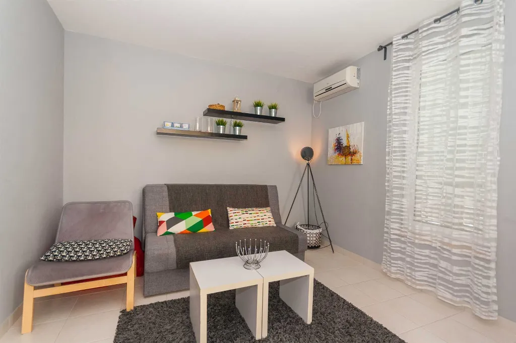 1-Bedroom Apartment in Baška with Parking