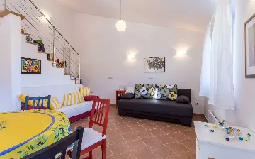 Baška 1-Bedroom Apartment with Sea View for 4