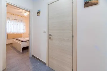 Apartment with Mountain and Sea Views in Baška