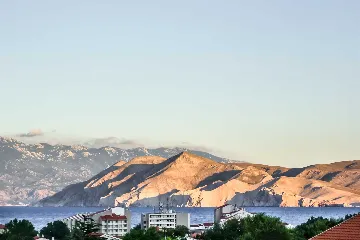 Apartment with Mountain and Sea Views in Baška