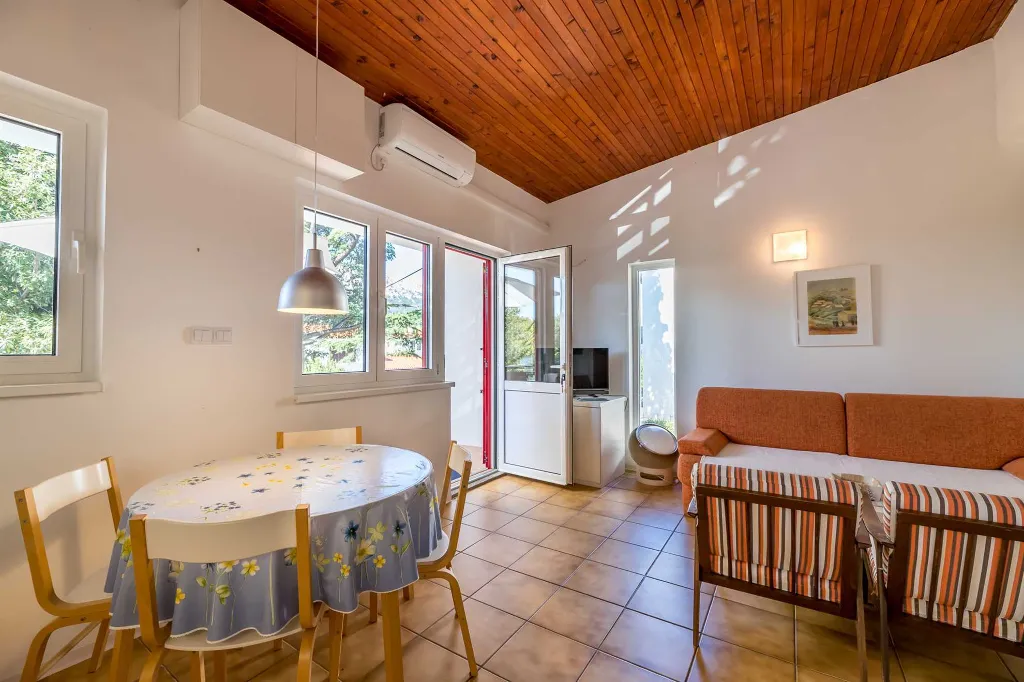 2-Bedroom Apartment in Baška for up to 4