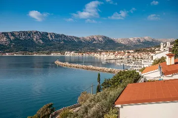 Sea-View Apartment with 1 Bedroom in Baška